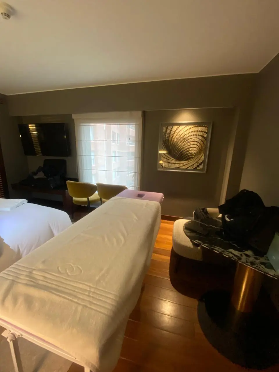 Masaje completo a domicilio en hotel - Comodidad y privacidad garantizada